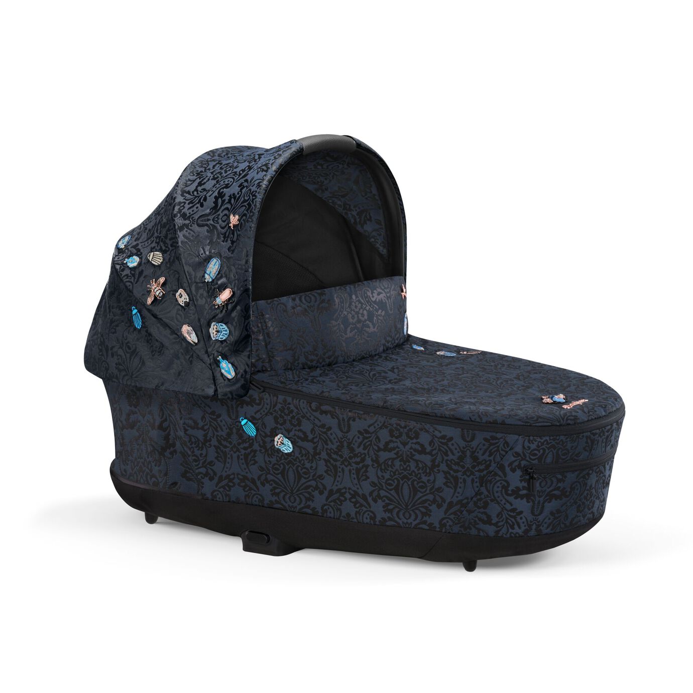 cyb_21_int_y315_jewelsofnature_priam_luxcarrycot_jena_17d7f21ce91c7270